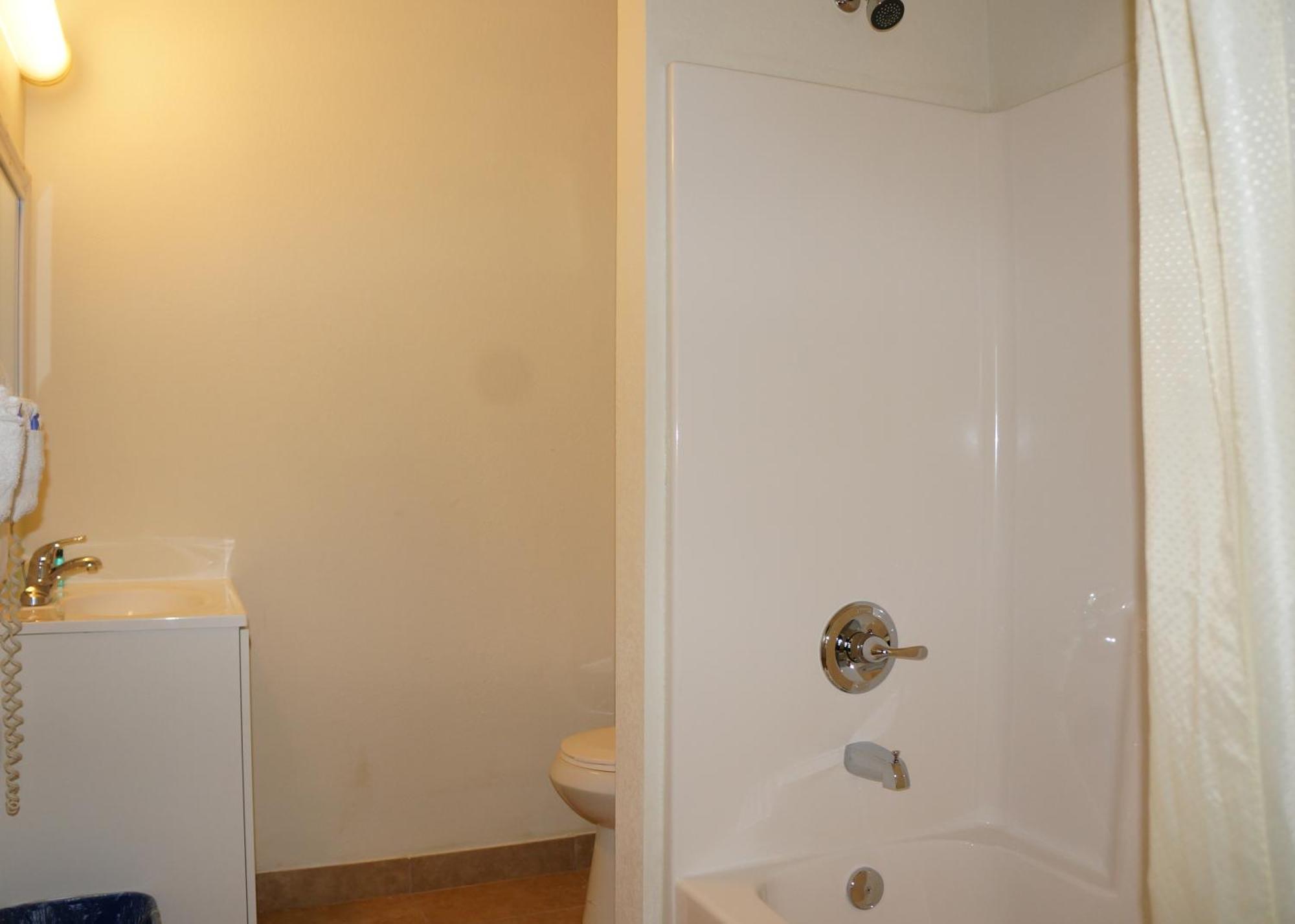 Lake Marina Inn Clearlake Oaks Habitación foto