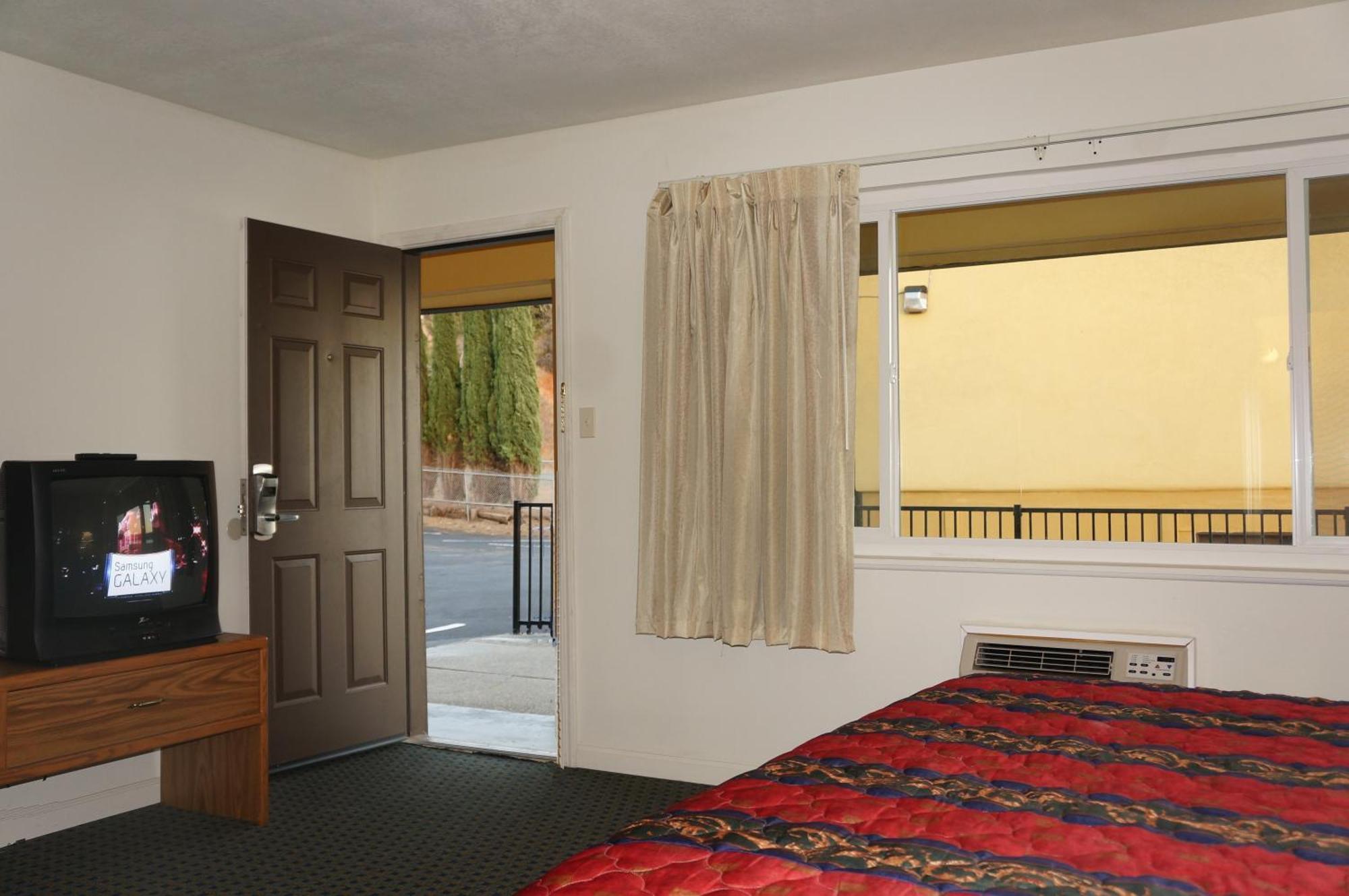 Lake Marina Inn Clearlake Oaks Habitación foto