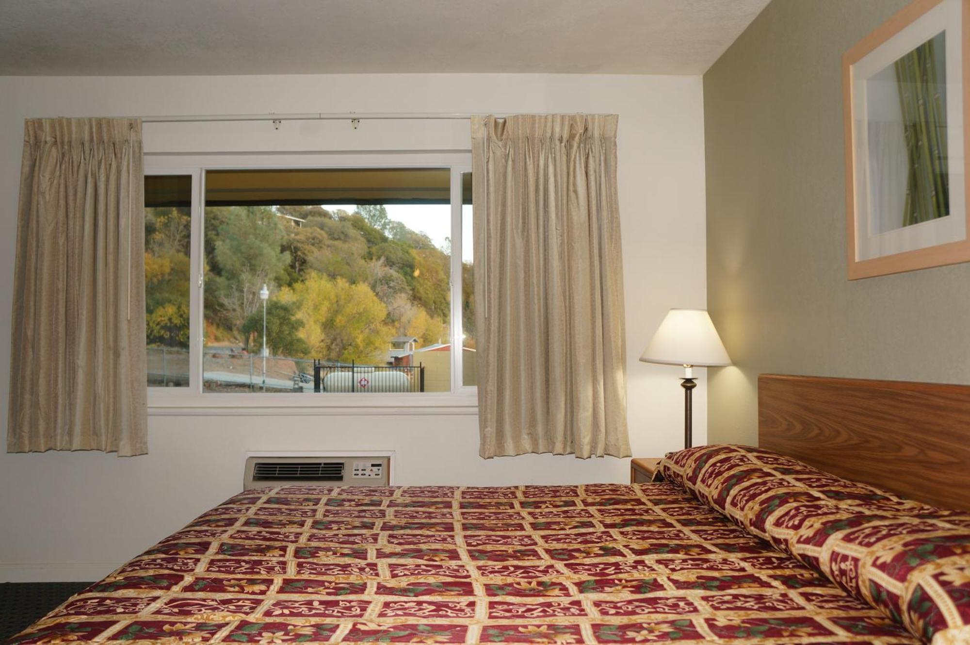 Lake Marina Inn Clearlake Oaks Habitación foto