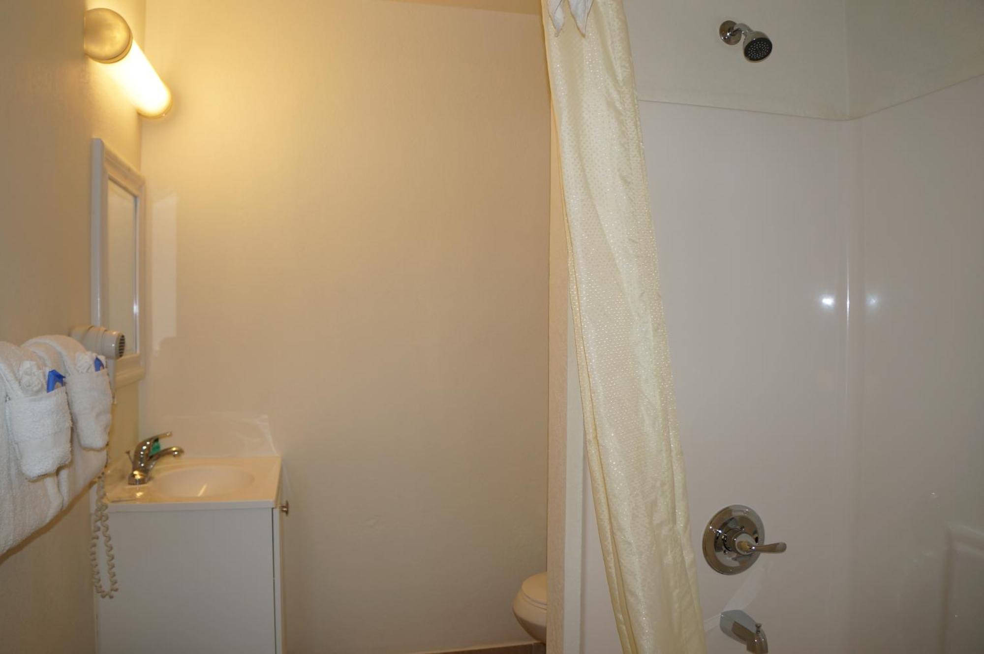 Lake Marina Inn Clearlake Oaks Habitación foto